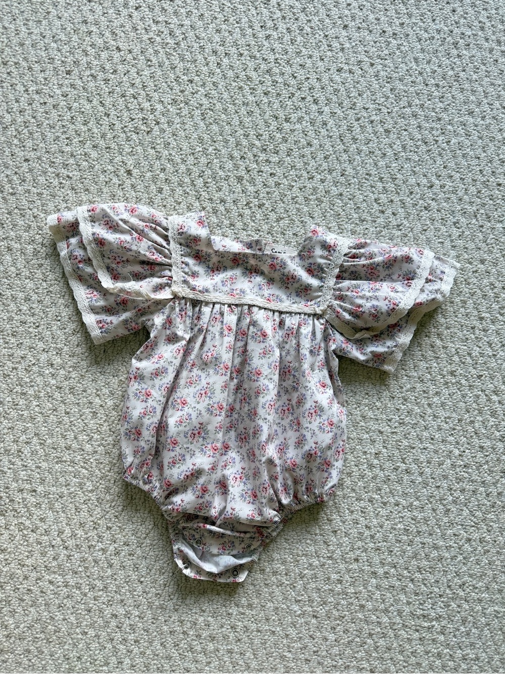 French designer Floral Puff-Sleeve Baby Romper in White with Pink Flowers